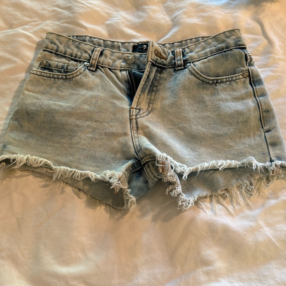 7 for all mankind Jean shorts!